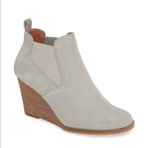 Caslon Willa Wedge Bootie